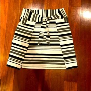 CAbi size xs Striped skirt